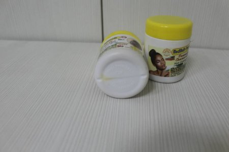 Pommade de cheveux et corps medibell+ à base de l’huile de coco et beurre  de karité